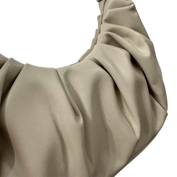 Ruched Shoulder Bag - Picture 5 of 5